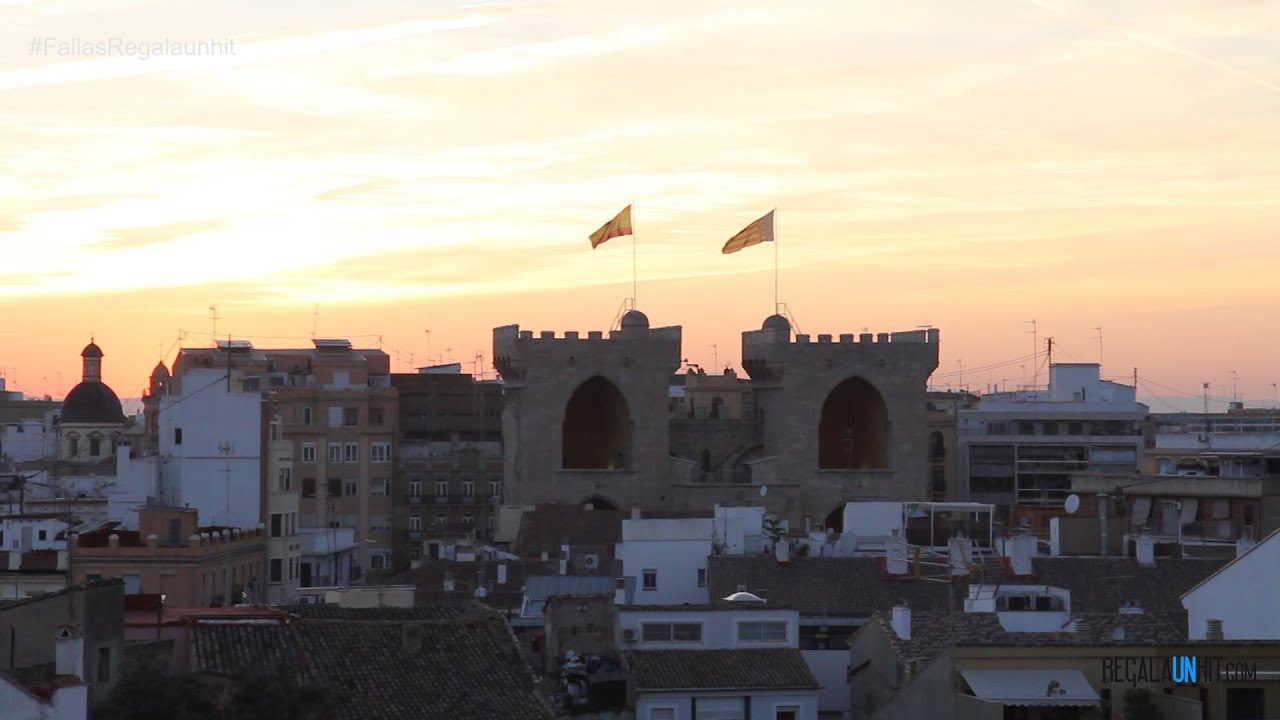 Las Fallas de Valencia: Fuego y Arte en Cada Esquina