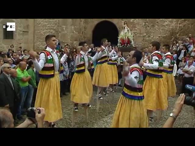 La Danza de los Zancos en Anguiano La Rioja: Equilibrio y Tradición