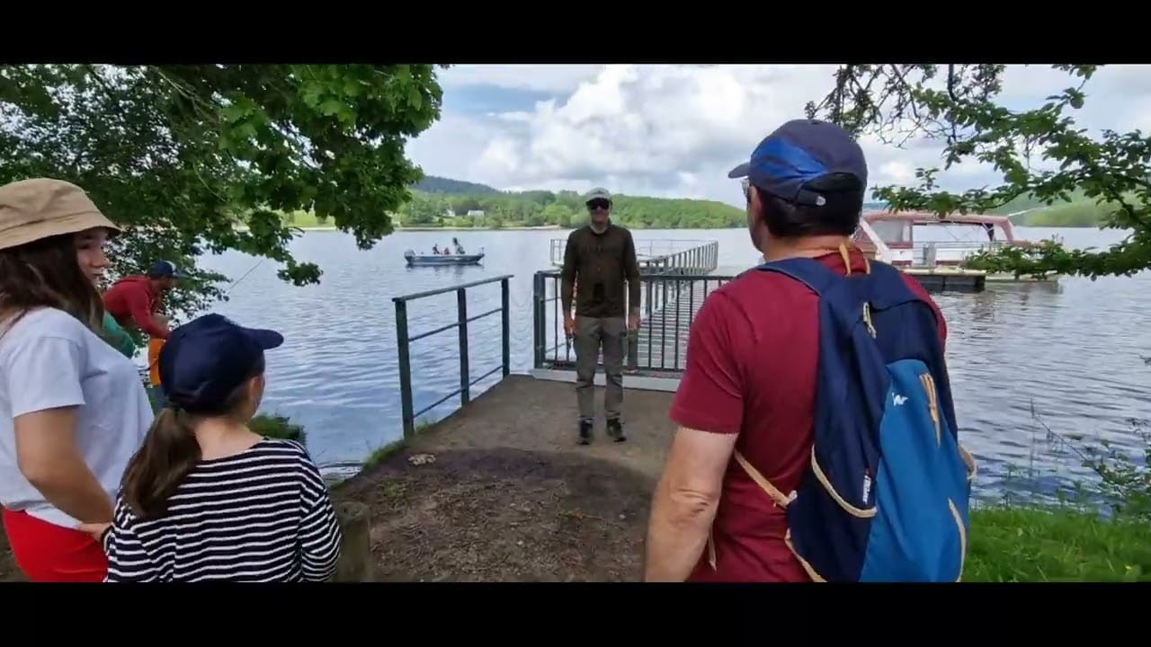La-Fete-de-la-Peche-en-Villefranche-sur-Saone-Frutas-y-Celebracion-en-Rodano-Alpes - Hunter Magazine La Fête de la Pêche en Villefranche-sur-Saône: Frutas y Celebración en Ródano-Alpes