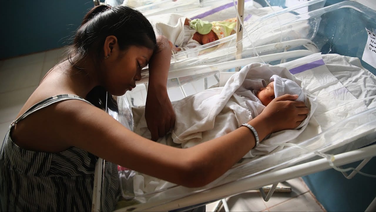 Afrontando los desafíos de la adolescencia como padre o madre soltero/a